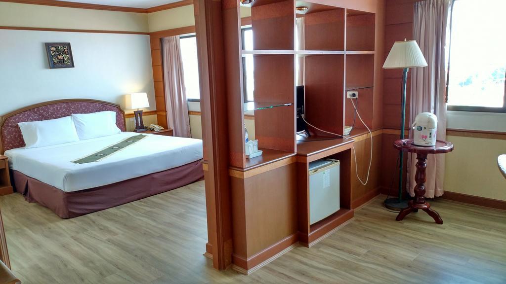 Grand Park Hotel Nakhon Si Thammarat Kamer foto