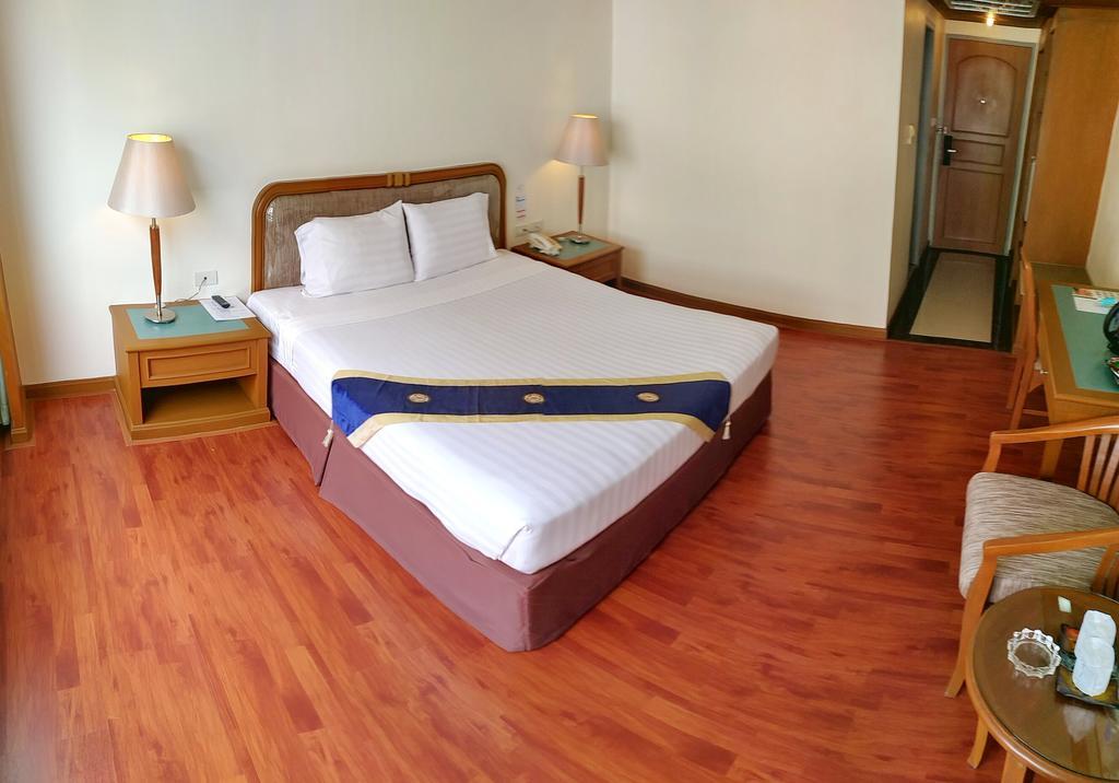 Grand Park Hotel Nakhon Si Thammarat Kamer foto